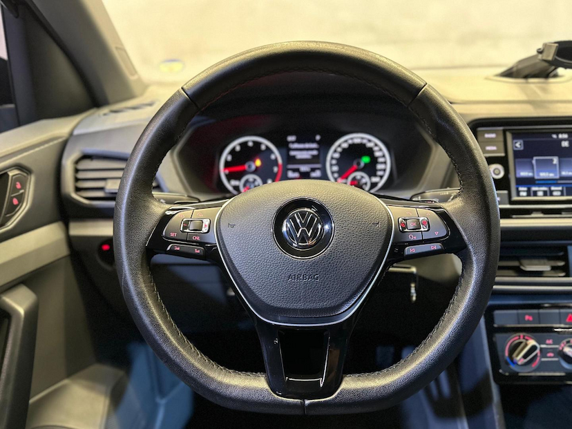Foto do veículo VOLKSWAGEN T-CROSS T CROSS TSI AD 2020 66.875 KM 92.900,00