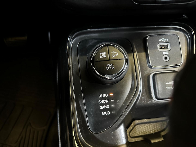 Foto do veículo JEEP COMPASS  LIMITED D 2020 62.650 KM 124.900,00
