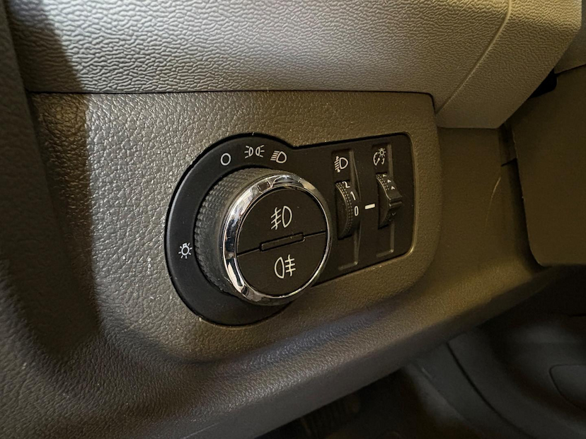 Foto do veículo CHEVROLET SPIN  1.8L AT LTZ 2014 122.616 KM 57.900,00