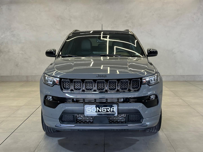 Foto do veículo JEEP COMPASS  SERIE S TF 2022 9.730 KM 156.900,00