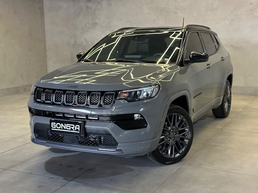 Foto do veículo JEEP COMPASS  SERIE S TF 2022 9.730 KM 156.900,00