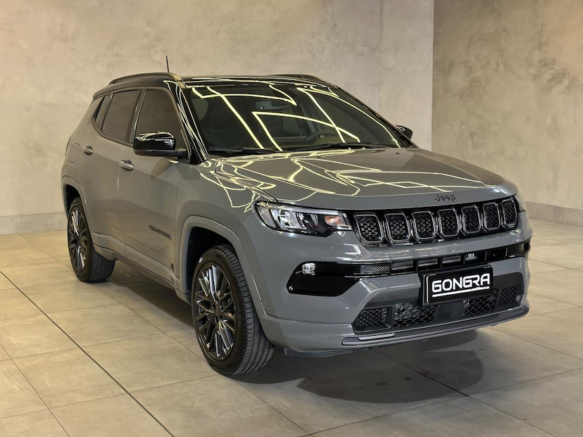 Foto do veículo JEEP COMPASS  SERIE S TF 2022 9.730 KM 156.900,00