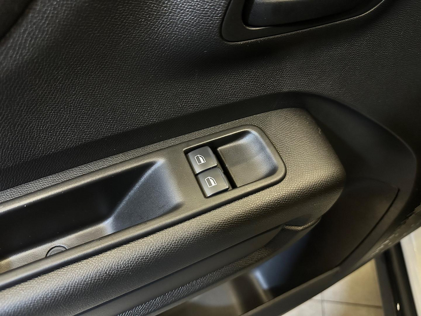 Foto do veículo CITROËN C3  LIVE PK 1.0 2024 10.433 KM 68.900,00