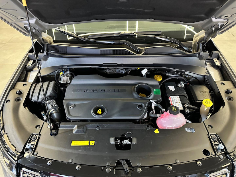 Foto do veículo JEEP COMPASS  LIMITED 2.0 4X4 DIESEL 16V AUT. 2025 2.358 KM 234.900,00