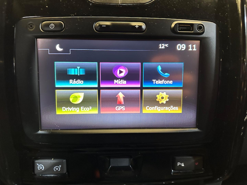Foto do veículo RENAULT DUSTER  20 D 4X2 2016 89.071 KM 62.900,00