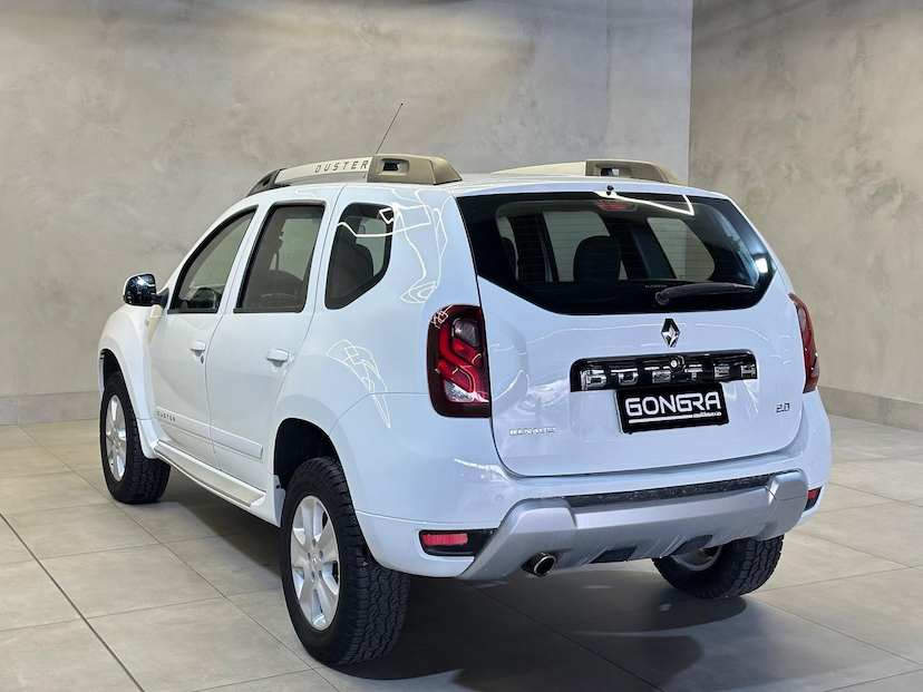 Foto do veículo RENAULT DUSTER  20 D 4X2 2016 89.071 KM 62.900,00