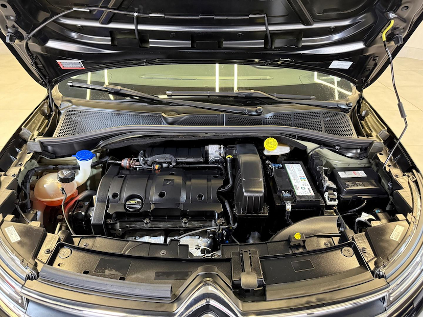 Foto do veículo CITROËN C4 CACTUS  1.6 FEEL AUT 2022 71.971 KM 78.900,00