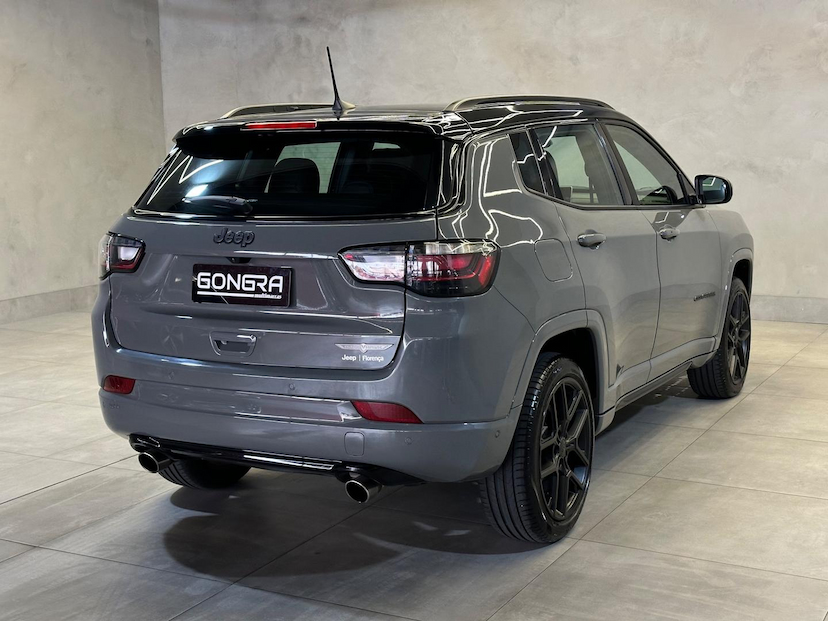 Foto do veículo JEEP COMPASS  BLACKHAWK 2025 6.645 KM 236.900,00
