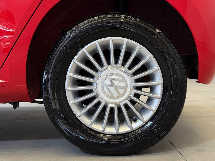 Foto do veículo VOLKSWAGEN UP  MOVE MB 2016 108.376 KM 52.900,00