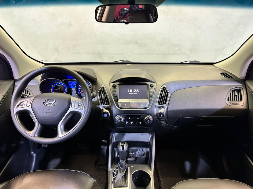 Foto do veículo HYUNDAI IX35  GL 2019 98.352 KM 88.900,00