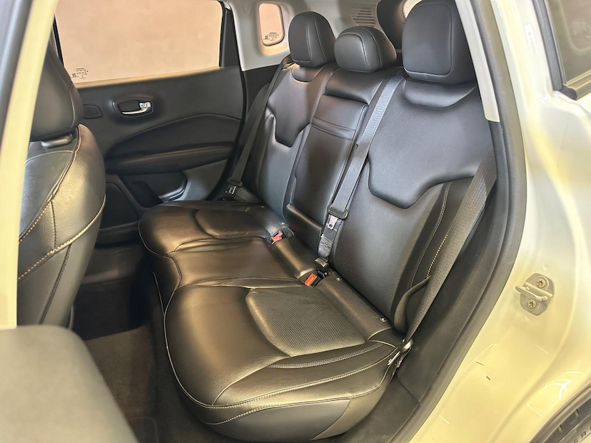 Foto do veículo JEEP COMPASS  LONGITUDE F 2018 77.255 KM 92.900,00