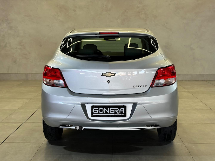 Foto do veículo CHEVROLET ONIX  1.0MT LT 2016 106.000 KM 44.900,00