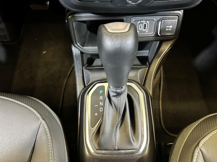 Foto do veículo JEEP RENEGADE  LONGITUDE T270 1.3 TB 4X2 FLEX AUT 2024 12.141 KM 119.900,00