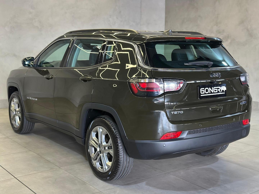 Foto do veículo JEEP COMPASS  LONG. T270 1.3 TB 4X2 FLEX AUT. 2022 200 KM 138.900,00