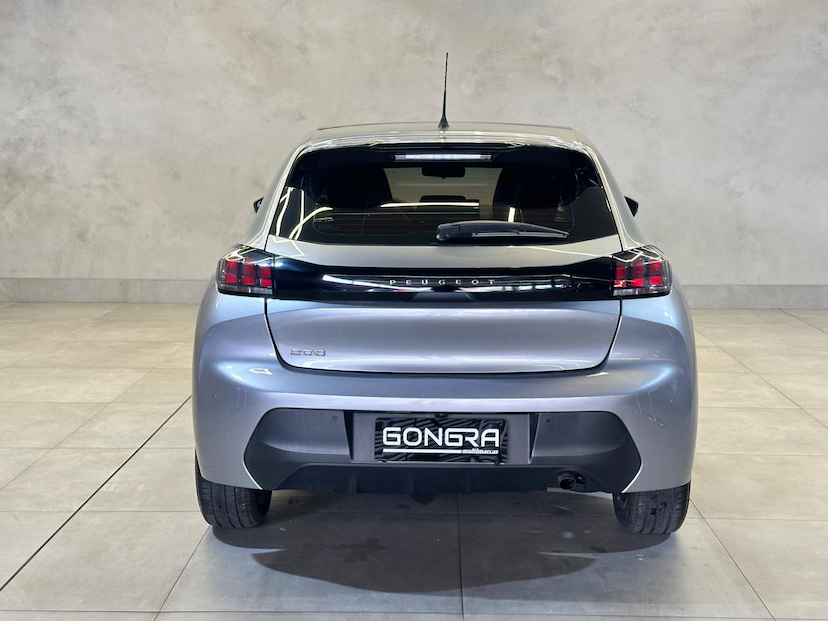 Foto do veículo PEUGEOT 208  STYLE MT 2023 5.070 KM 78.900,00