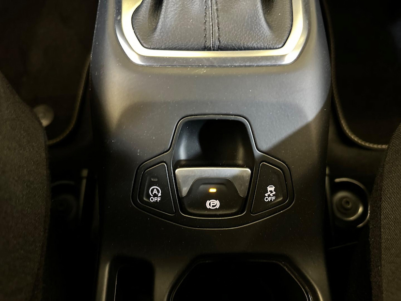Foto do veículo JEEP RENEGADE  1.8 16V FLEX SPORT 4P AUTOMÁTICO 2021 47.332 KM 83.900,00