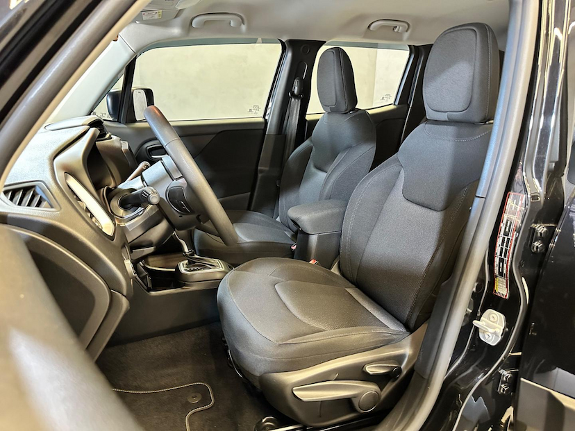 Foto do veículo JEEP RENEGADE  1.8 16V FLEX SPORT 4P AUTOMÁTICO 2021 47.332 KM 83.900,00