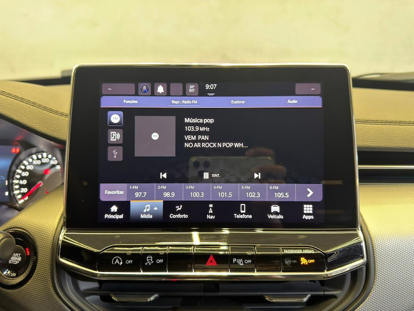 Foto do veículo JEEP COMPASS  LONG TF 2024 46.827 KM 144.900,00