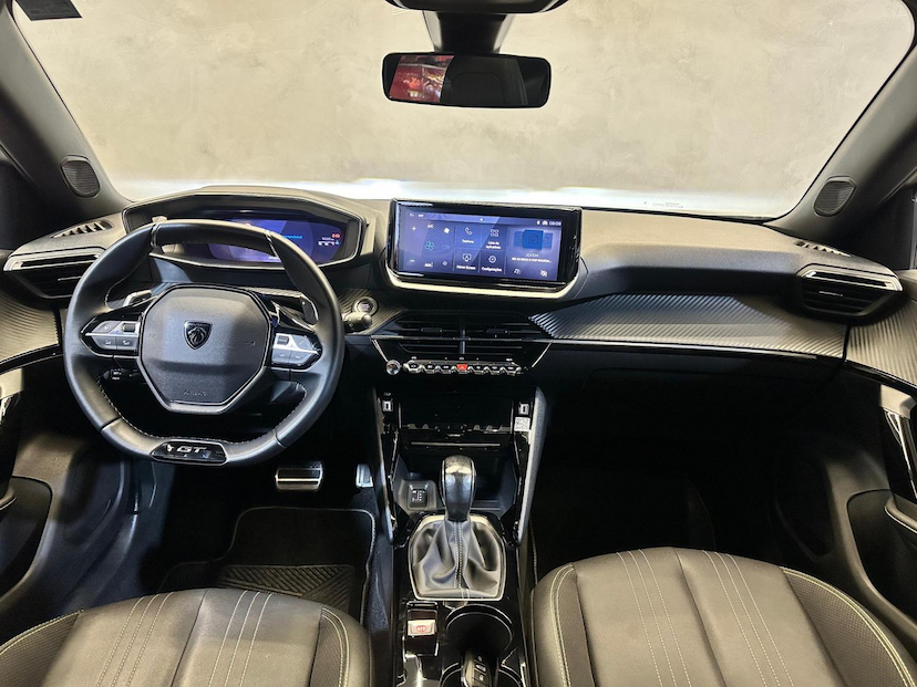 Foto do veículo PEUGEOT 2008  GT T200 2025 13.080 KM 149.900,00