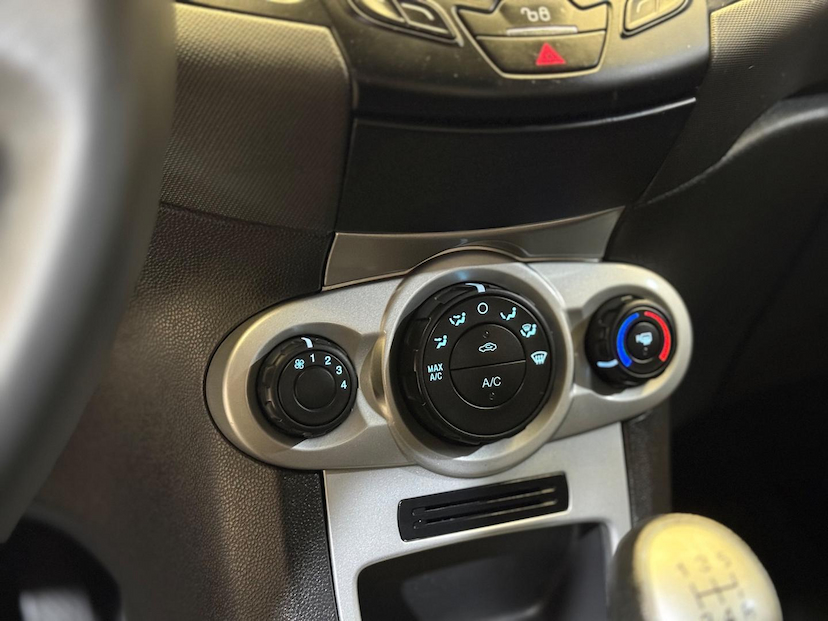 Foto do veículo FORD FIESTA  16SE 2019 112.955 KM 56.900,00