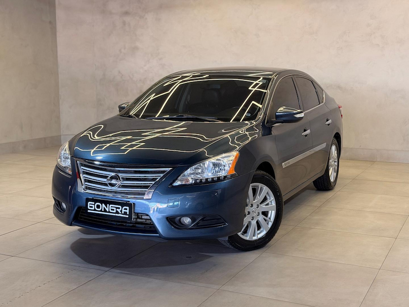 Foto do veículo NISSAN SENTRA  20SL CVT 2015 104.950 KM 59.900,00