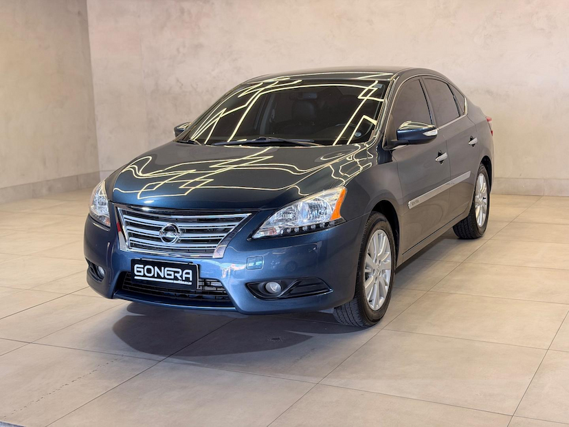 Foto do veículo NISSAN SENTRA  20SL CVT 2015 104.950 KM 59.900,00