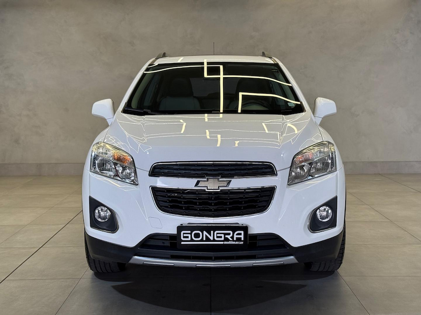 Foto do veículo CHEVROLET TRACKER  LTZ 1.8 16V FLEX 4X2 AUT. 2015 103.101 KM 70.900,00