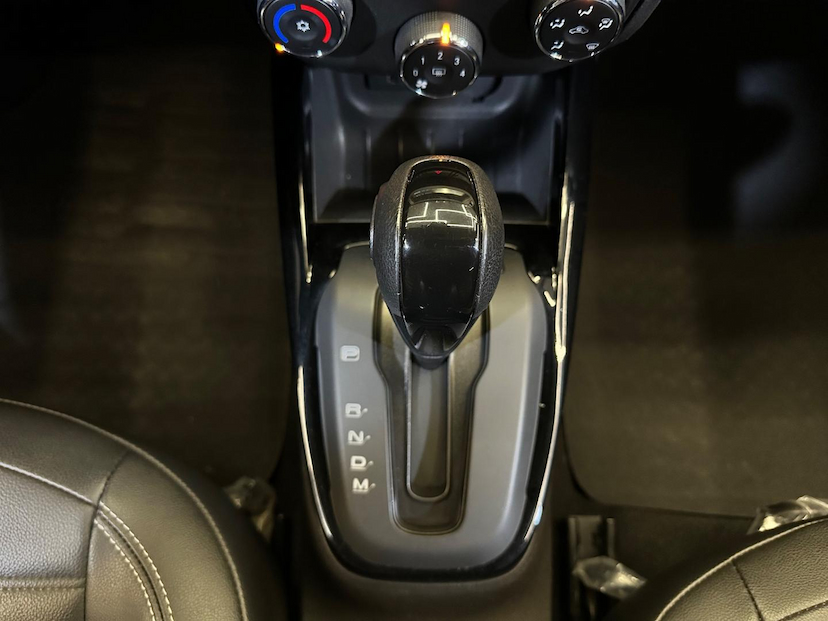 Foto do veículo CHEVROLET ONIX  1.4AT LTZ 2019 45.025 KM 72.900,00