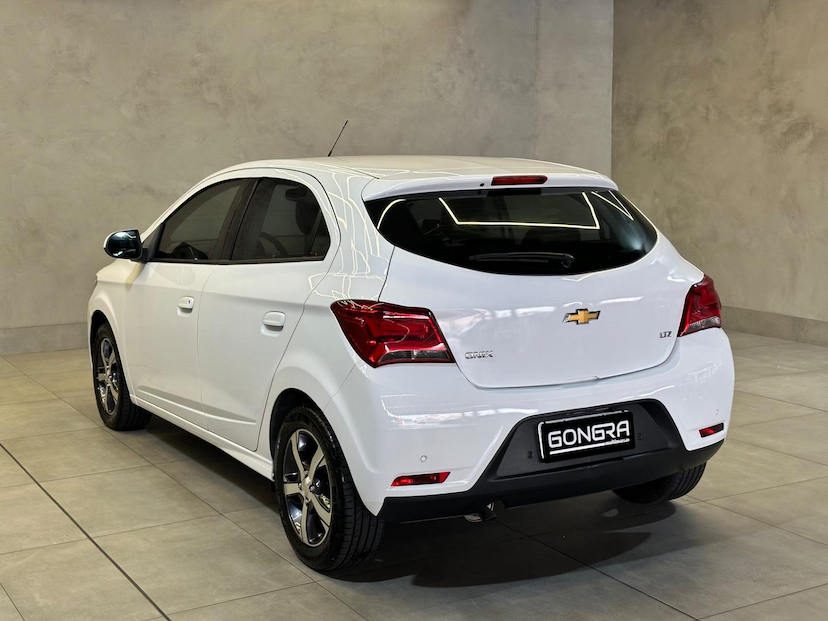 Foto do veículo CHEVROLET ONIX  1.4AT LTZ 2019 45.025 KM 72.900,00