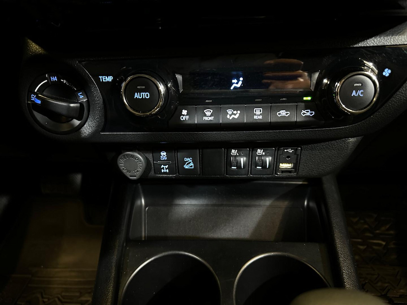 Foto do veículo TOYOTA HILUX  CDSRXA4FD 2021 50.893 KM 244.900,00