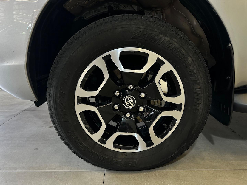 Foto do veículo TOYOTA HILUX  CDSRXA4FD 2021 50.893 KM 244.900,00