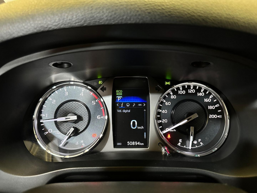 Foto do veículo TOYOTA HILUX  CDSRXA4FD 2021 50.893 KM 244.900,00