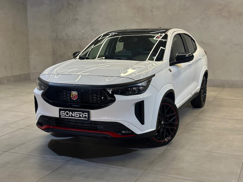 Foto do veículo FIAT FASTBACK  ABARTH 270 2024 19.402 KM 135.900,00