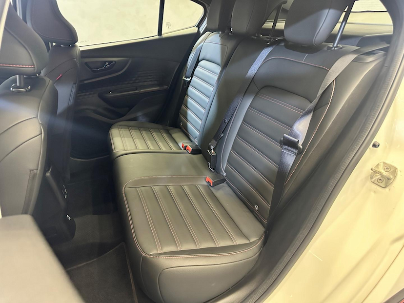 Foto do veículo FIAT FASTBACK  ABARTH 270 2024 19.402 KM 135.900,00