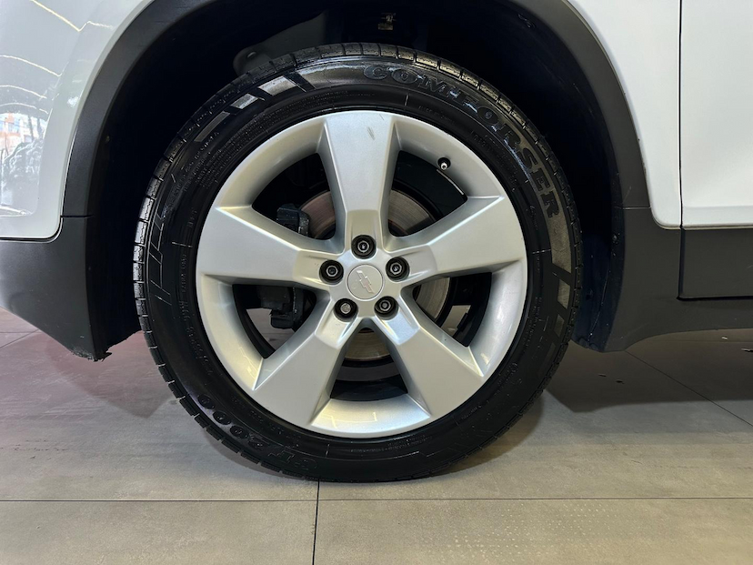Foto do veículo CHEVROLET TRACKER  LTZ 1.8 16V FLEX 4X2 AUT. 2014 116.869 KM 66.900,00