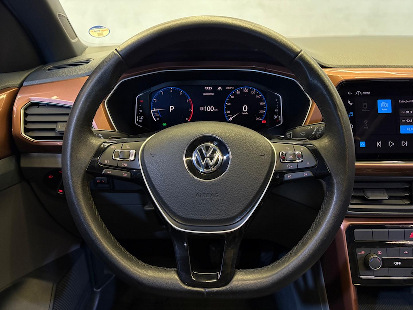 Foto do veículo VOLKSWAGEN T-CROSS T CROSS COMFORTLINE TSI AT 2021 57.945 KM 106.900,00