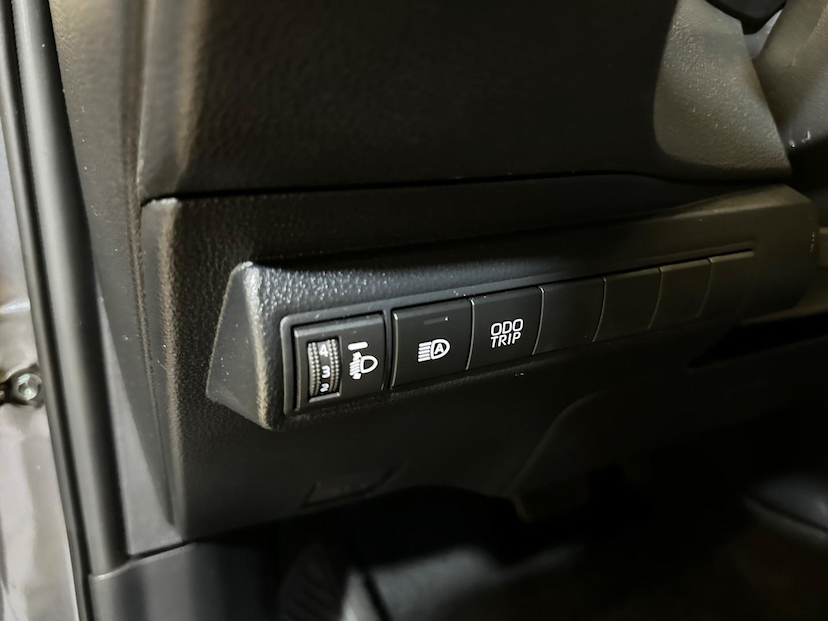 Foto do veículo TOYOTA COROLLA  XEI 20 2024 46.209 KM 144.900,00