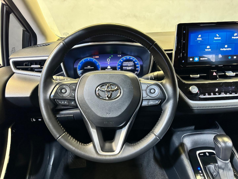 Foto do veículo TOYOTA COROLLA  XEI 20 2024 46.209 KM 144.900,00