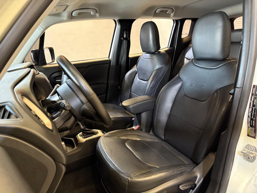 Foto do veículo JEEP RENEGADE  1.8 AT 2018 83.400 KM 69.900,00