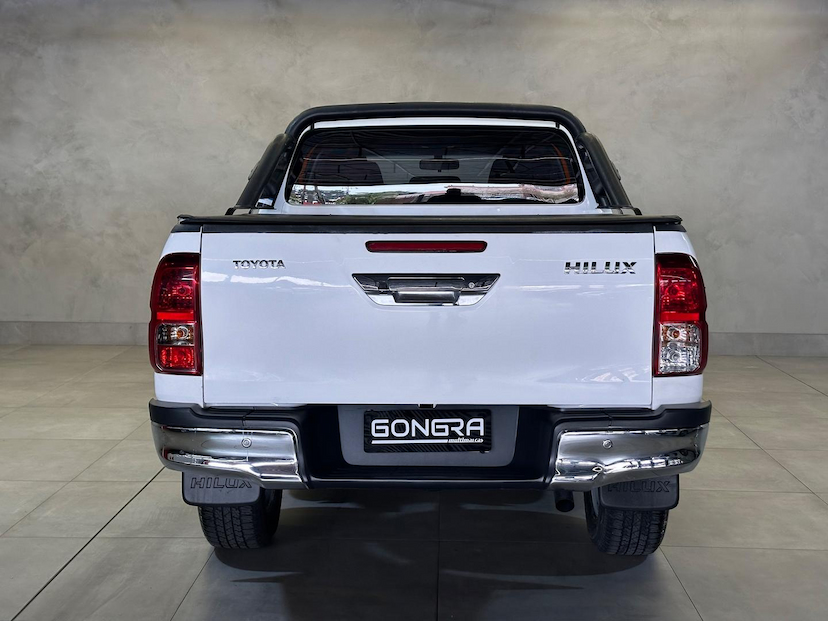 Foto do veículo TOYOTA HILUX  CD SR AUTOMÁTICA 3.0 4X4 2020 101.083 KM 186.900,00