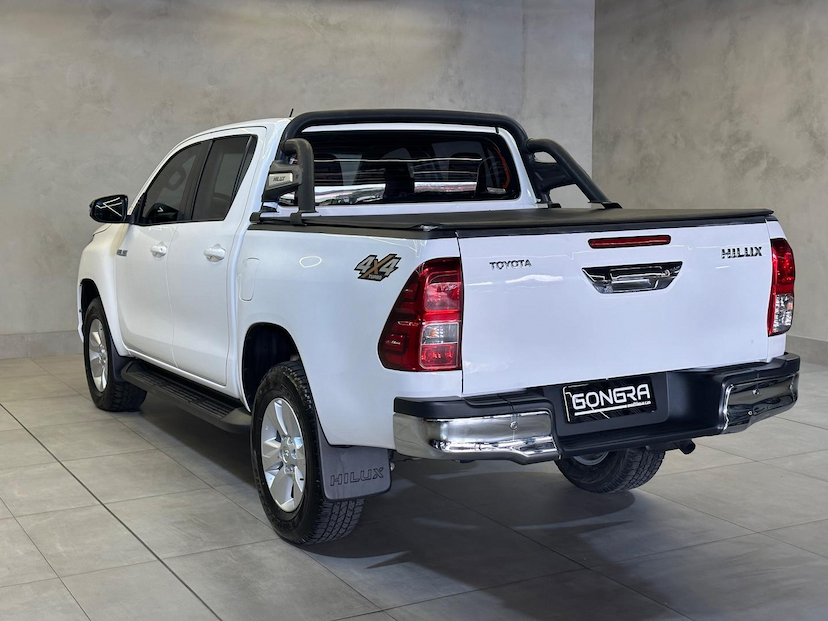 Foto do veículo TOYOTA HILUX  CD SR AUTOMÁTICA 3.0 4X4 2020 101.083 KM 186.900,00