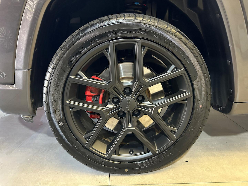 Foto do veículo JEEP COMPASS  BLACKHAWK 2025 11.919 KM 218.900,00