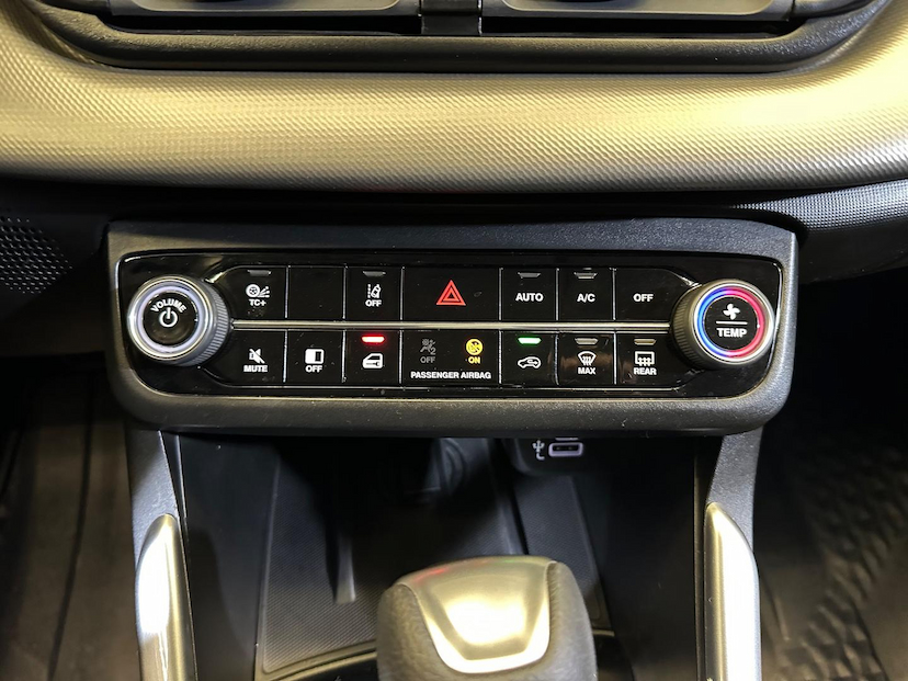 Foto do veículo FIAT FASTBACK  AUDACE 2023 58.964 KM 101.900,00