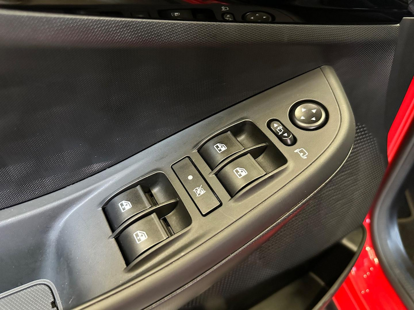 Foto do veículo FIAT PULSE  ABARTH 270 2024 16.606 KM 128.900,00