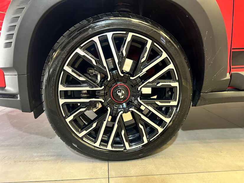 Foto do veículo FIAT PULSE  ABARTH 270 2024 16.606 KM 128.900,00