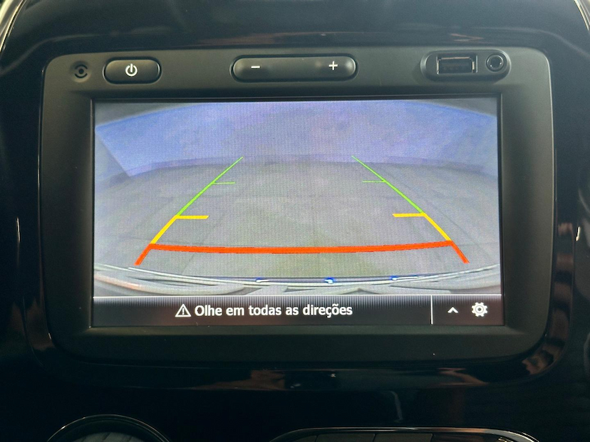 Foto do veículo RENAULT CAPTUR  INTEN 16A 2018 53.349 KM 74.900,00