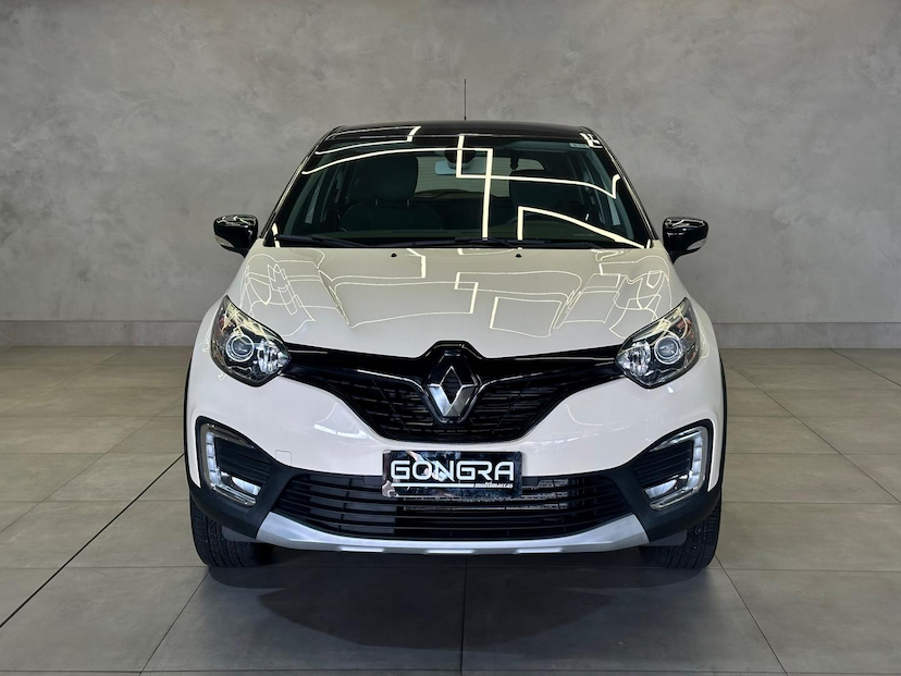 Foto do veículo RENAULT CAPTUR  INTEN 16A 2018 53.349 KM 74.900,00