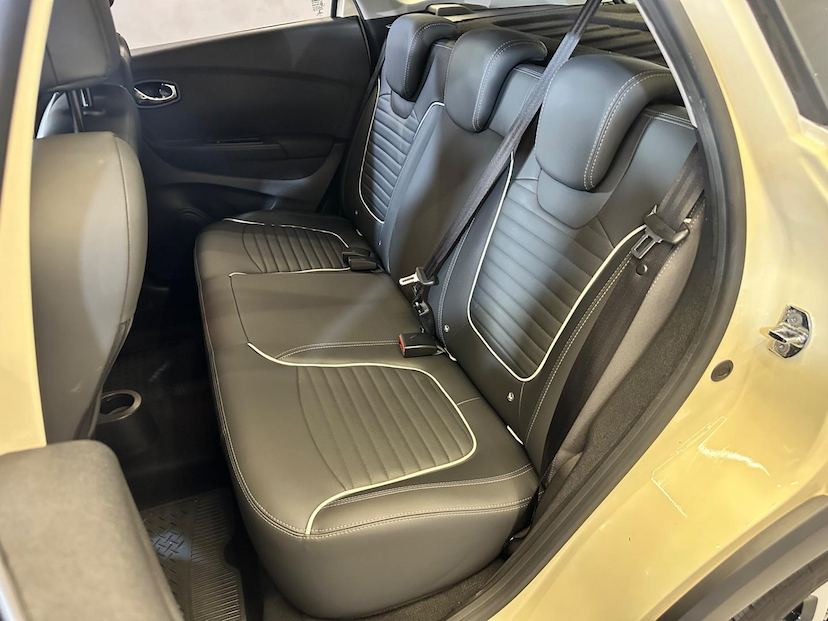 Foto do veículo RENAULT CAPTUR  INTEN 16A 2018 53.349 KM 74.900,00