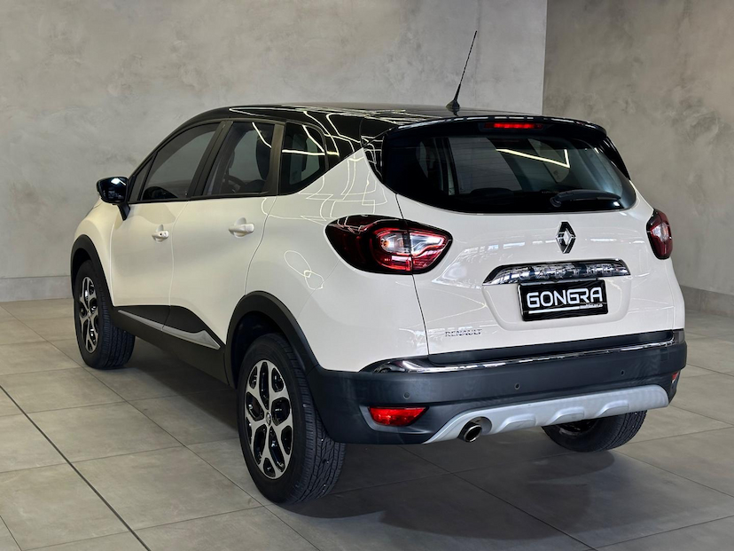 Foto do veículo RENAULT CAPTUR  INTEN 16A 2018 53.349 KM 74.900,00