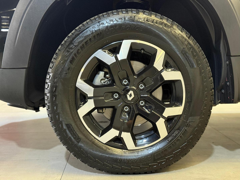 Foto do veículo RENAULT DUSTER OROCH OROCH OUTSIDER 1.3 TCE FLEX AUT. 2025 20.731 KM 126.900,00